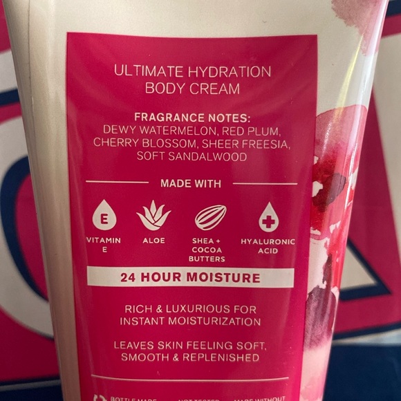 Bath & Body Works Cherry Blossom - Picture 4 of 4